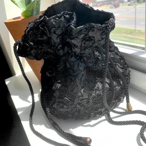 Carolyne Barton Handbags - Carolyne Barton black drawstring bag Crossbody VTG